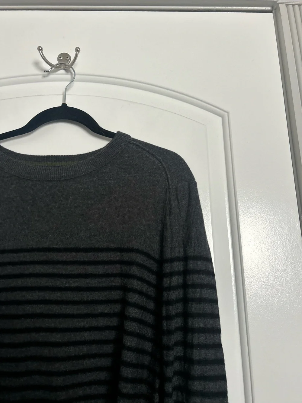 Banana Republic 100% Merino Wool Striped Crewneck Sweater Size L fall preppy